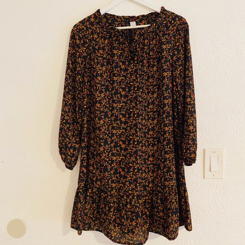 Old Navy Long Sleeve Black Floral Dress